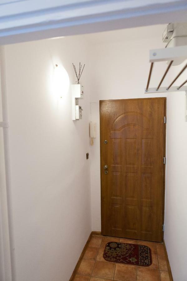 Charming Apt Old Town & Jewish District, Quiet Neighborhood คราคูฟ ภายนอก รูปภาพ